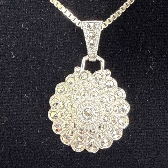 Sterling Silver Circle Marcasite Flower Pendant Necklace 925 Vintage 20" - Picture 4 of 8